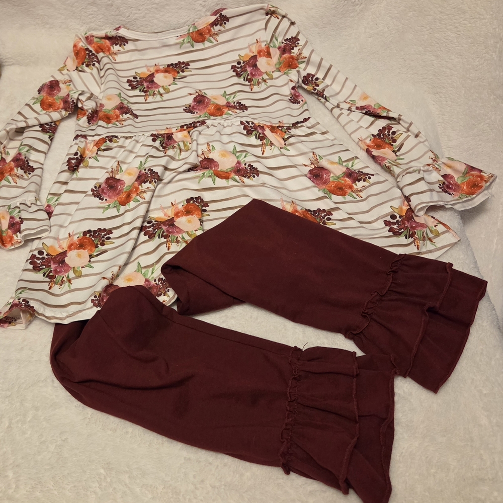 Adorable Sweetness Girls Boutique Floral Striped Matching Set. Size 7